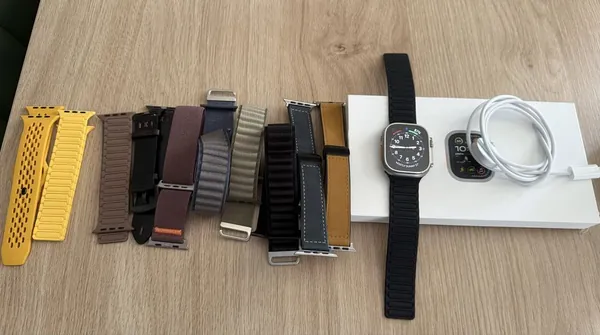 Apple Watch Ultra 2 titan stare excelent