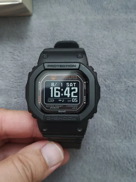 Casio G-Shock DW-H5600 DW-H5600-1ER plastic stare bun