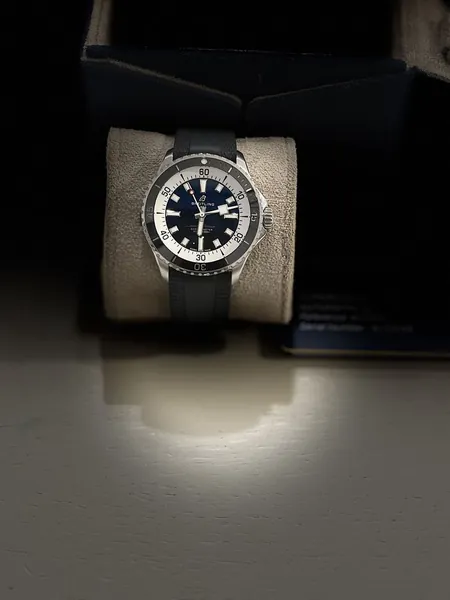 Breitling Superocean Automatic 42 A17375 otel stare bun