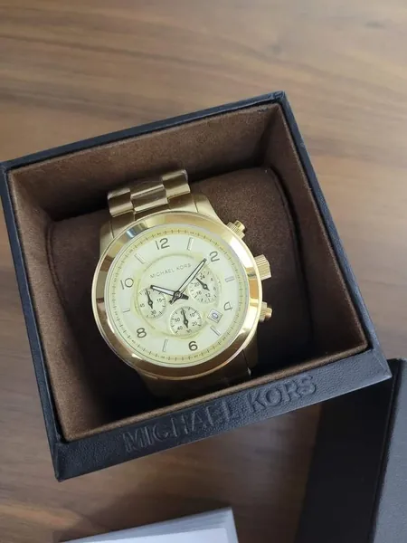 Michael Kors Runway otel stare nou