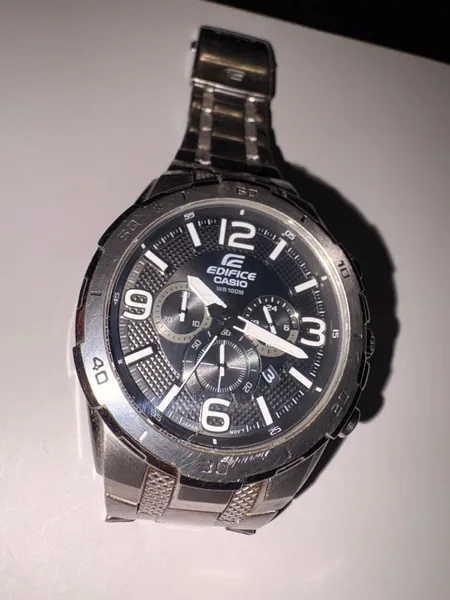 Casio Edifice otel stare bun