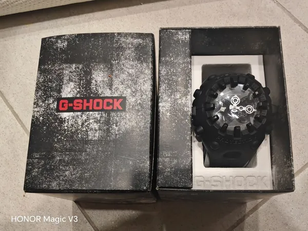 Casio G-Shock GA-V01 GA-V01-1AER plastic stare bun