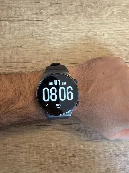 Huawei Watch GT 2 Pro titan stare bun