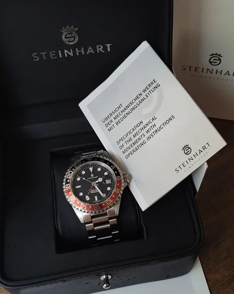 Steinhart Ocean One GMT otel stare bun