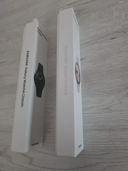 Samsung Galaxy Watch 4 stare bun