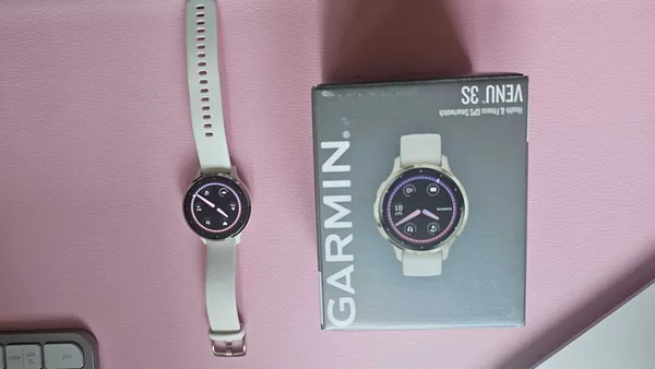 Garmin Venu 3S stare bun