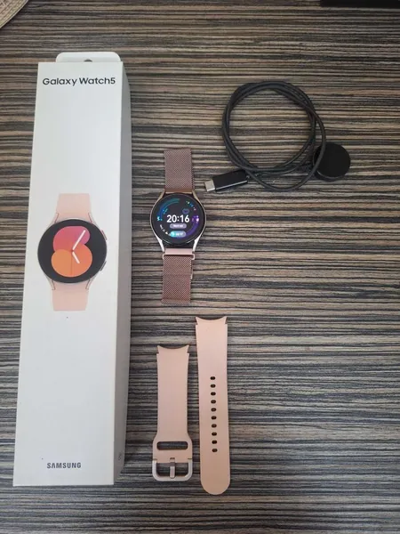 Samsung Galaxy Watch5 aluminiu stare bun