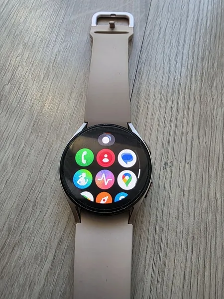 Samsung Galaxy Watch 4 aluminiu stare bun
