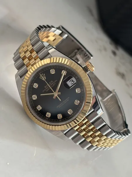 Rolex Datejust Diamond Dial 126333 aur stare bun
