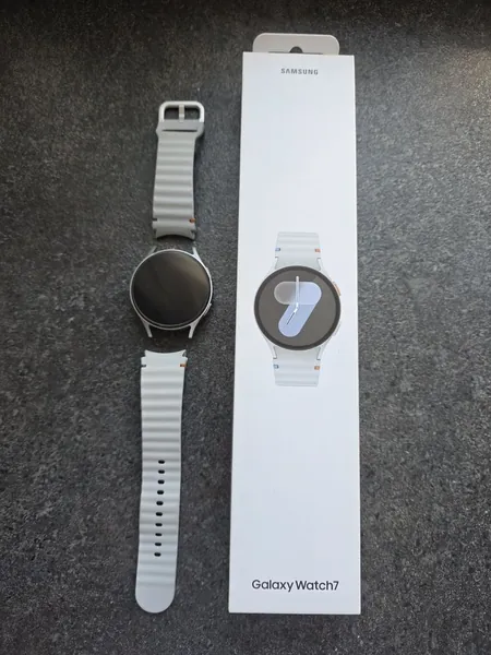 Samsung Galaxy Watch 7 aluminiu stare bun