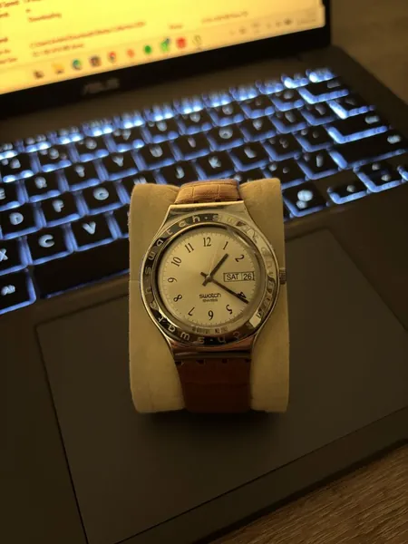 Swatch Irony Big otel stare bun