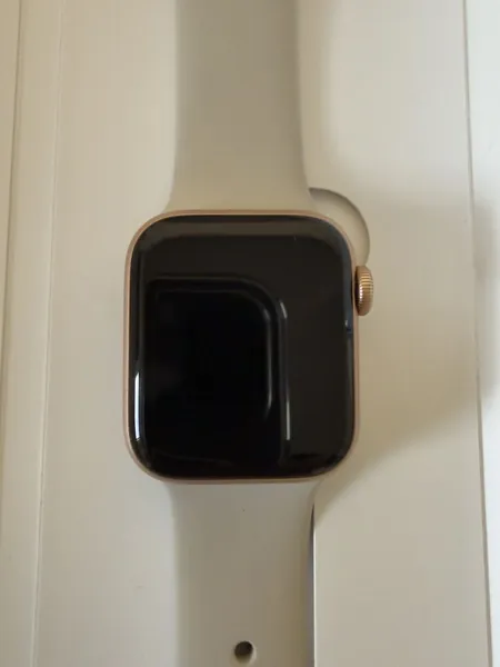 Apple Watch SE aluminiu stare bun
