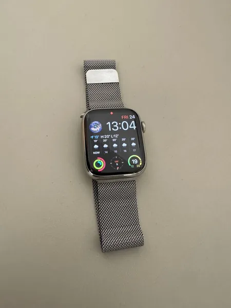 Apple Watch Series 7 otel stare bun