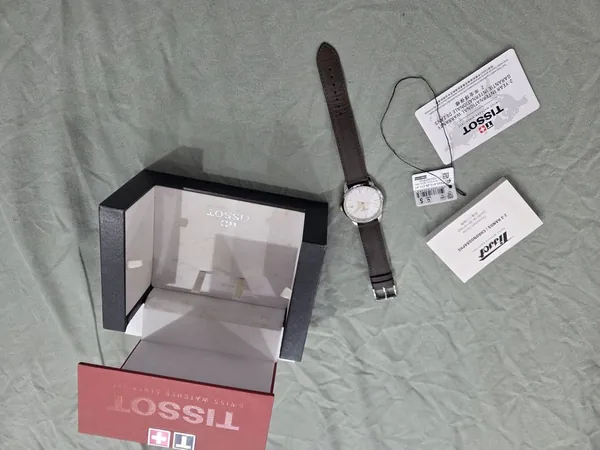 Tissot Chronograph Quartz otel stare bun