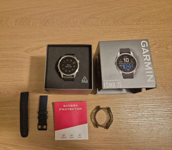 Garmin Fenix 7S otel stare bun