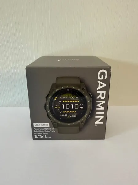 Garmin Tactix 8 AMOLED Sapphire titan stare nou