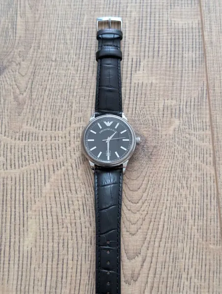 Emporio Armani Classic Date AR0539 otel stare bun