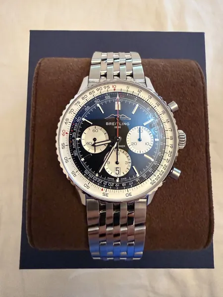 Breitling Navitimer B01 Chronograph 43 AB0138211B1A1 otel stare excelent