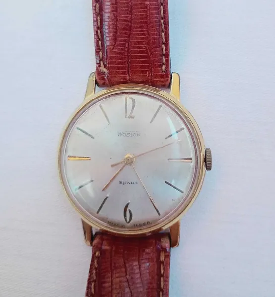Vostok 18 Jewels stare bun