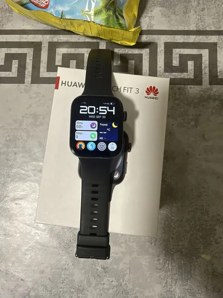 Huawei Watch Fit 3 aluminiu stare bun