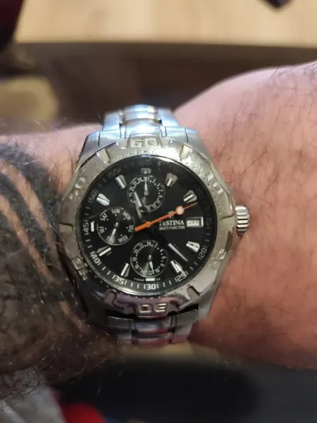 Festina Multi Function otel stare bun