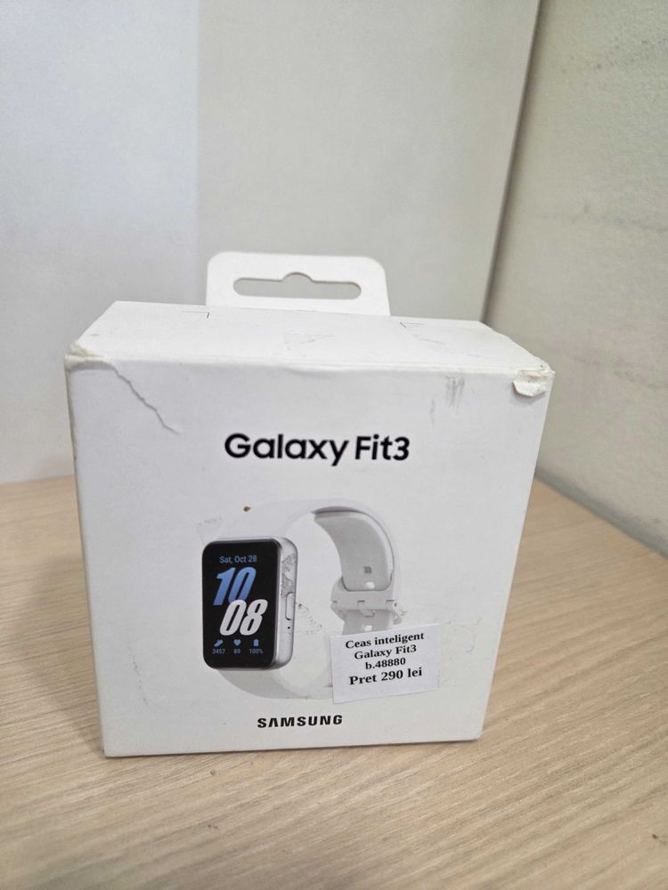 Samsung Galaxy Fit3 plastic stare bun