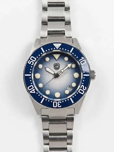 Cronometric Glacier Blue Diver otel stare nou