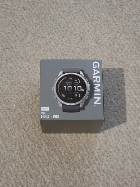 Garmin Fenix 9 Pro AMOLED inReach titan stare nou