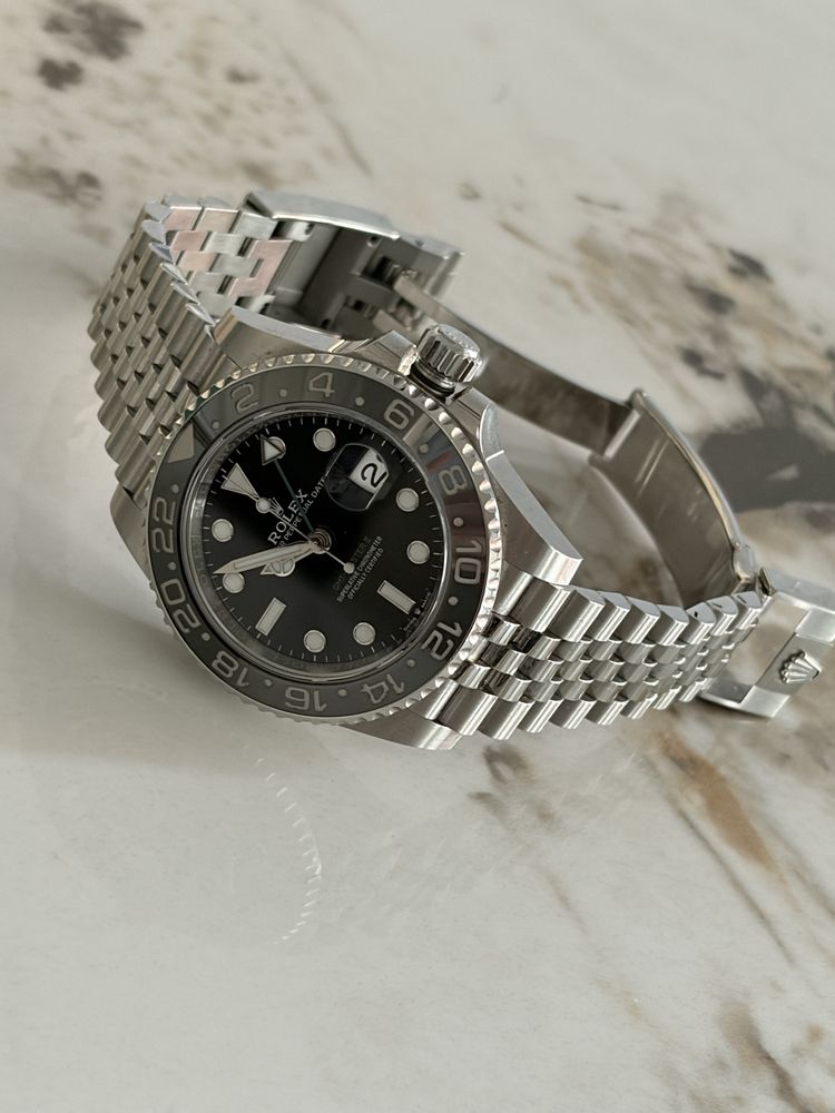 Rolex GMT-Master II 126710GRNR otel stare excelent