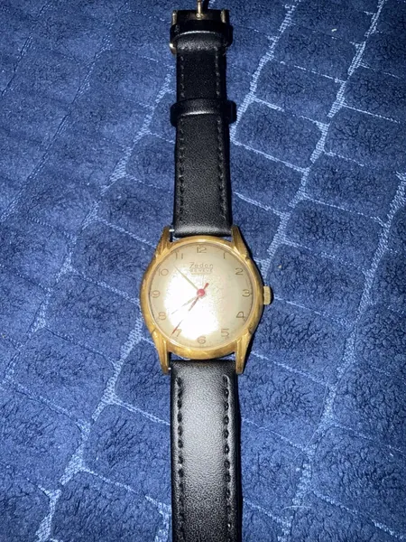 Zedon Genève vintage aur stare bun