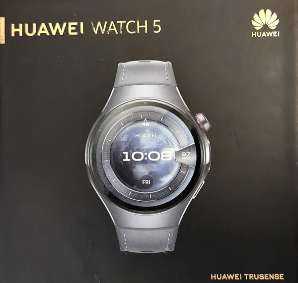 Huawei Watch 5 titan stare bun