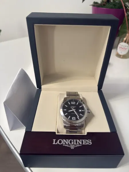 Longines Conquest Black Dial L3.759.4 oțel stare bun