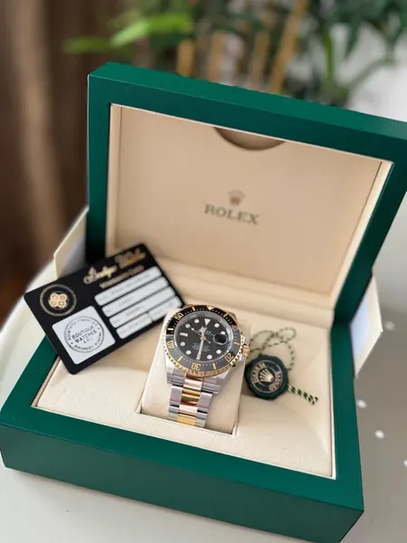 Rolex Sea-Dweller Two-Tone Yellow Rolesor aur stare bun