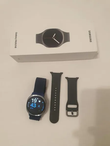 Samsung Galaxy Watch 8 aluminiu stare bun