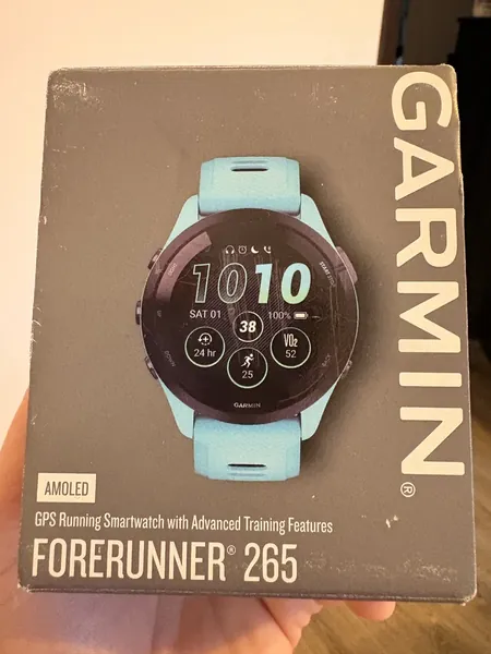 Garmin Forerunner 265 Aqua stare bun