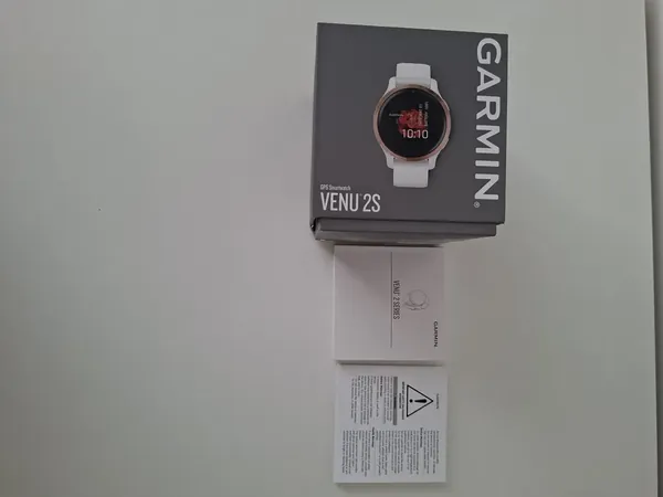 Garmin Venu 2S Rose Gold White stare bun
