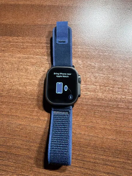 Apple Watch Ultra 2 Black Titanium titan stare bun