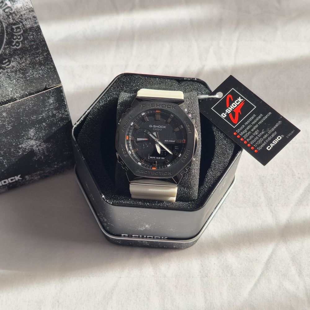 Casio G-Shock GM-2100 otel stare nou