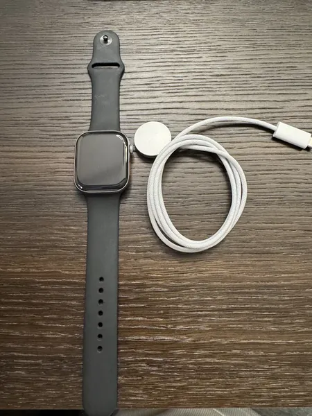 Apple Watch Series 11 46mm GPS aluminiu stare bun