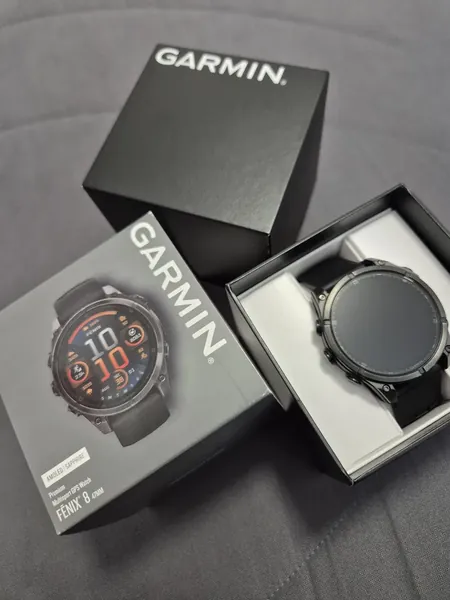 Garmin Fenix 8 47mm AMOLED Sapphire DLC Titanium titan stare bun