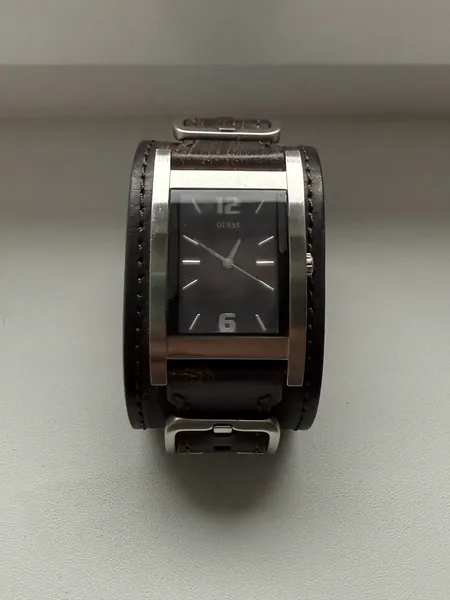 Guess Buckle Up Brown Leather Cuff oțel stare bun