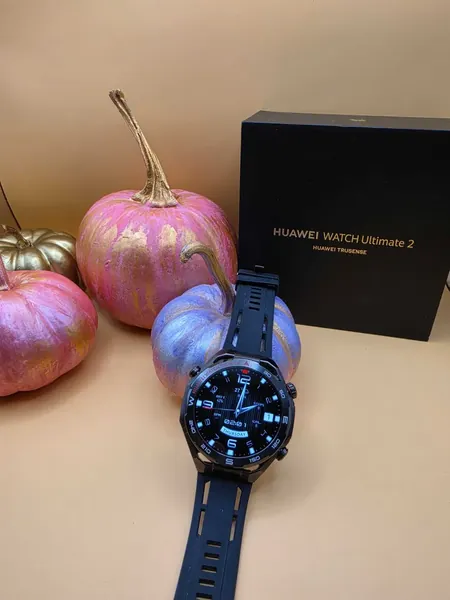 Huawei Watch Ultimate 2 Black stare bun