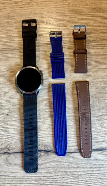 Huawei Watch GT 4 stare bun