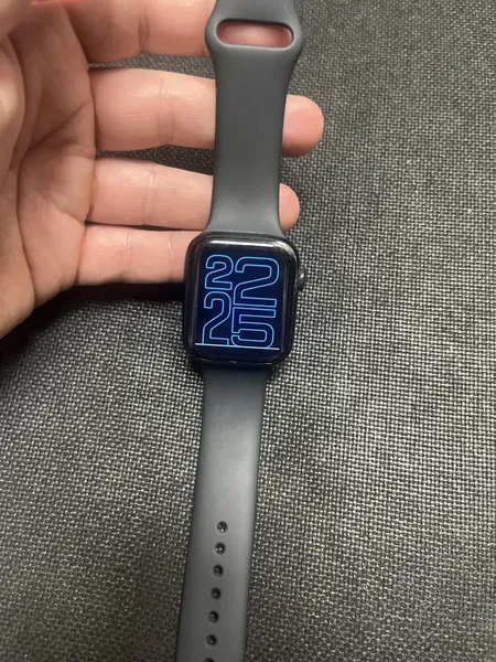 Apple Watch SE 2 stare bun