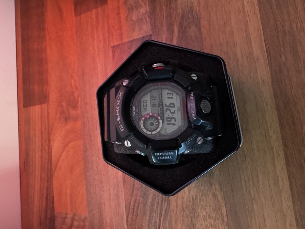 Casio Rangeman GW-9400 plastic stare bun