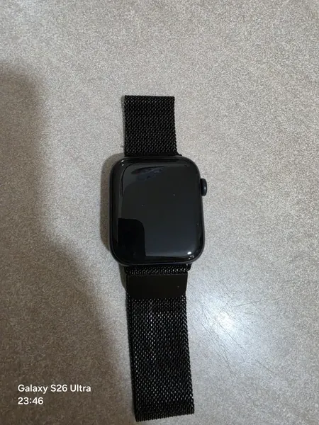 Apple Watch SE 3 stare bun