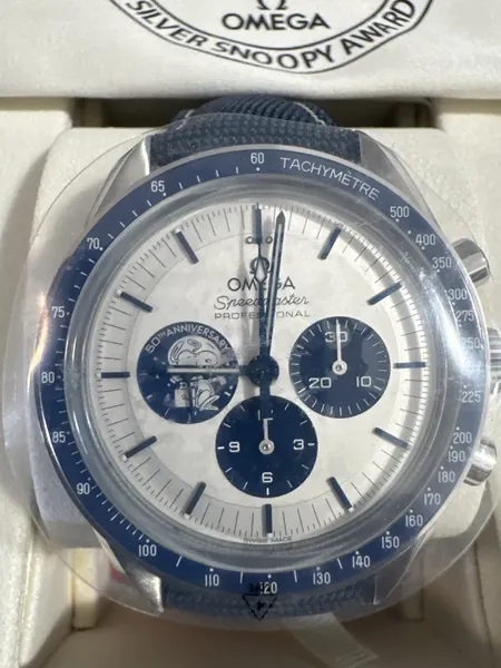 Omega Speedmaster Moonwatch Silver Snoopy Award 50th Anniversary oțel stare nou