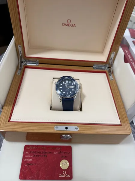 Omega Seamaster Diver 300M Blue 210.32.42.20.03.001 oțel stare bun