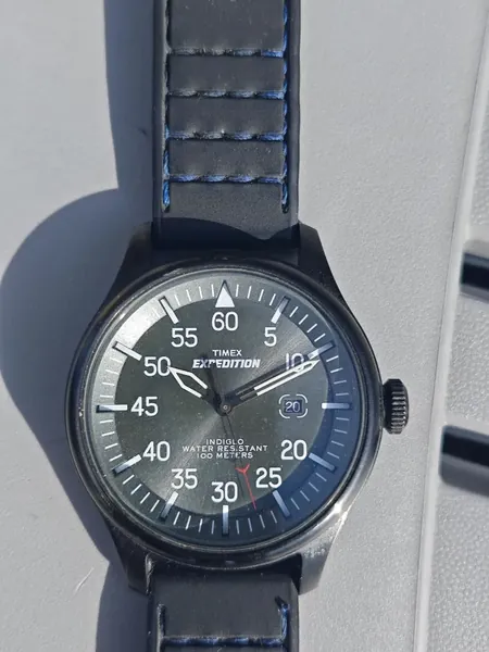 Timex Expedition Field Indiglo alt material stare bun