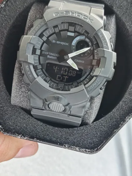 Casio G-Shock GBA-800 Black Step Tracker plastic stare bun